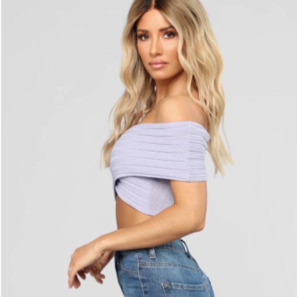 FashionNova Impossible To Love Top - Picture 2 of 4